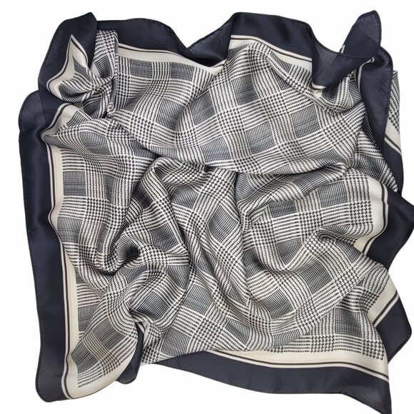 ✨Luxurious Chic Silky Square Scarf Black & White Houndstooth Plaid Print Bandana - Picture 4 of 6
